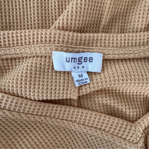 UMGEE Waffle Knit V-Neck Bell Sleeve Floral Boho Top Yellow Size M - Picture 4 of 7